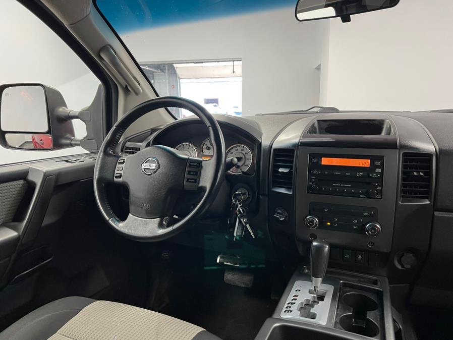 2012 Nissan Titan 4WD King Cab SWB SV, available for sale in Elizabeth, New Jersey | M Auto Group. Elizabeth, New Jersey 2012 Nissan Titan 4WD King Cab SWB SV, available for sale in Elizabeth, New Jersey | M Auto Group. Elizabeth, New Jersey