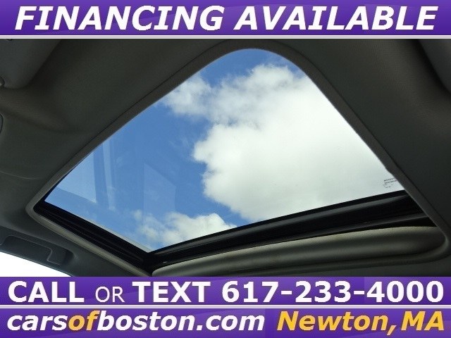 2015 Toyota RAV4 AWD 4dr XLE (Natl), available for sale in Newton, Massachusetts | Jacob Auto Sales. Newton, Massachusetts 2015 Toyota RAV4 AWD 4dr XLE (Natl), available for sale in Newton, Massachusetts | Jacob Auto Sales. Newton, Massachusetts