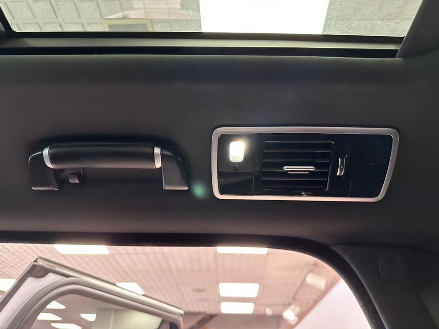 2018 Land Rover Range Rover V6 Supercharged HSE SWB, available for sale in Massapequa Park, New York | Power Motors East. Massapequa Park, New York 2018 Land Rover Range Rover V6 Supercharged HSE SWB, available for sale in Massapequa Park, New York | Power Motors East. Massapequa Park, New York