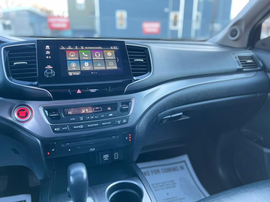 2019 Honda Pilot EX-L w/Navi & RES AWD, available for sale in Irvington , New Jersey | Auto Haus of Irvington Corp. Irvington , New Jersey 2019 Honda Pilot EX-L w/Navi & RES AWD, available for sale in Irvington , New Jersey | Auto Haus of Irvington Corp. Irvington , New Jersey