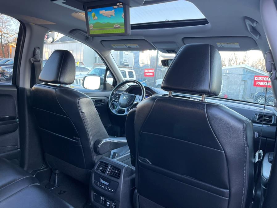 2019 Honda Pilot EX-L w/Navi & RES AWD, available for sale in Irvington , New Jersey | Auto Haus of Irvington Corp. Irvington , New Jersey 2019 Honda Pilot EX-L w/Navi & RES AWD, available for sale in Irvington , New Jersey | Auto Haus of Irvington Corp. Irvington , New Jersey