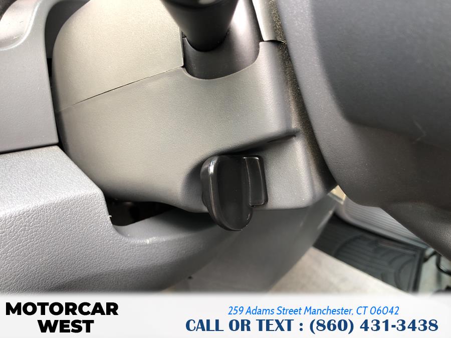 2006 Dodge Ram 2500 4dr Quad Cab 140.5 ST, available for sale in Manchester, Connecticut | Motorcar West. Manchester, Connecticut 2006 Dodge Ram 2500 4dr Quad Cab 140.5 ST, available for sale in Manchester, Connecticut | Motorcar West. Manchester, Connecticut