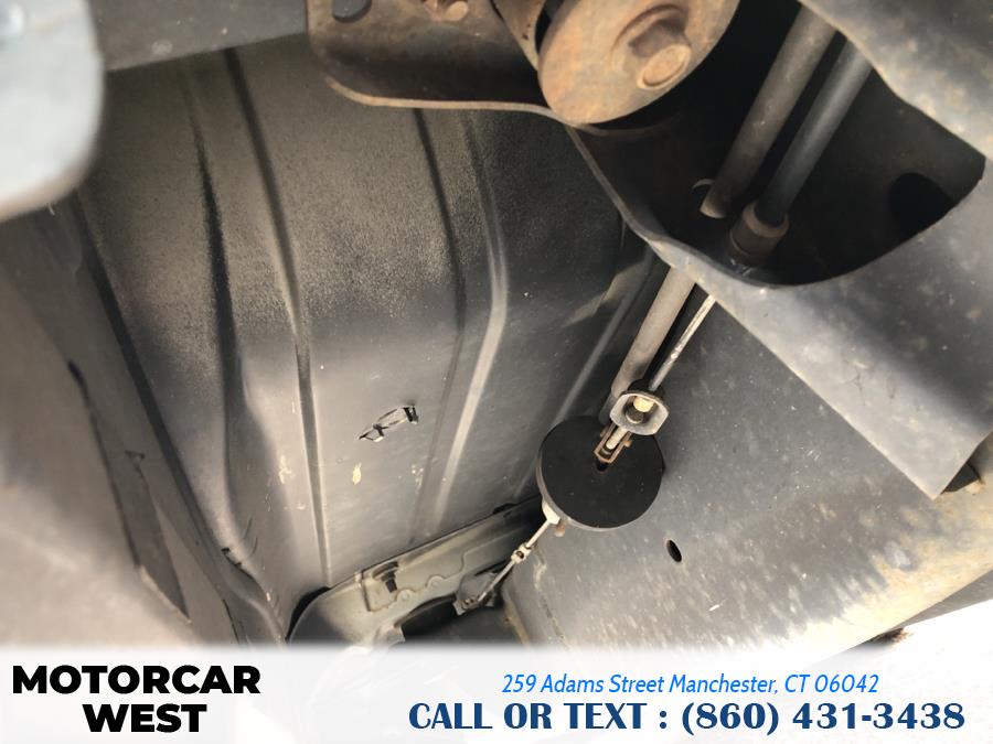 2006 Dodge Ram 2500 4dr Quad Cab 140.5 ST, available for sale in Manchester, Connecticut | Motorcar West. Manchester, Connecticut 2006 Dodge Ram 2500 4dr Quad Cab 140.5 ST, available for sale in Manchester, Connecticut | Motorcar West. Manchester, Connecticut
