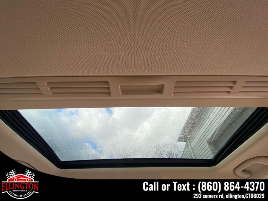 2011 Mercedes-Benz C-Class 4dr Sdn C300 Luxury RWD, available for sale in Ellington, Connecticut | Ellington Automotive LLC. Ellington, Connecticut 2011 Mercedes-Benz C-Class 4dr Sdn C300 Luxury RWD, available for sale in Ellington, Connecticut | Ellington Automotive LLC. Ellington, Connecticut