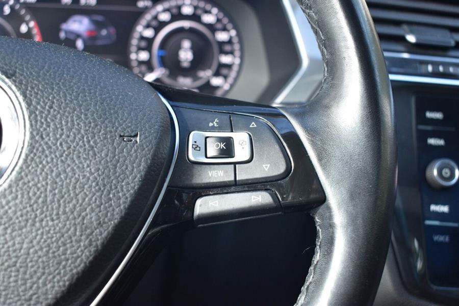 2019 Volkswagen Tiguan 2.0T SEL 4MOTION, available for sale in Great Neck, New York | Camy Cars. Great Neck, New York 2019 Volkswagen Tiguan 2.0T SEL 4MOTION, available for sale in Great Neck, New York | Camy Cars. Great Neck, New York
