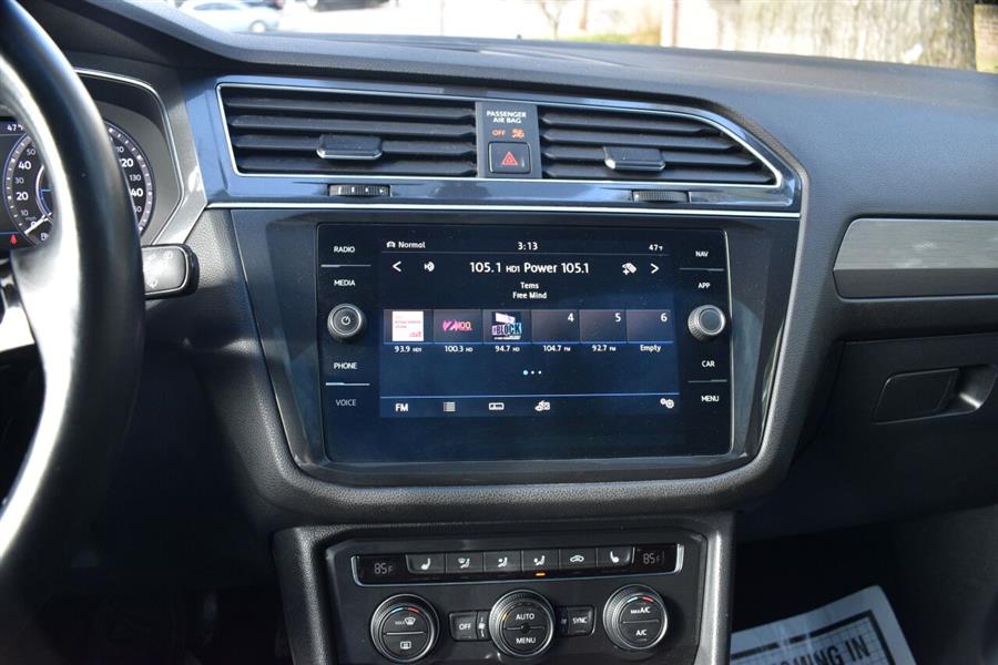 2019 Volkswagen Tiguan 2.0T SEL 4MOTION, available for sale in Great Neck, New York | Camy Cars. Great Neck, New York 2019 Volkswagen Tiguan 2.0T SEL 4MOTION, available for sale in Great Neck, New York | Camy Cars. Great Neck, New York