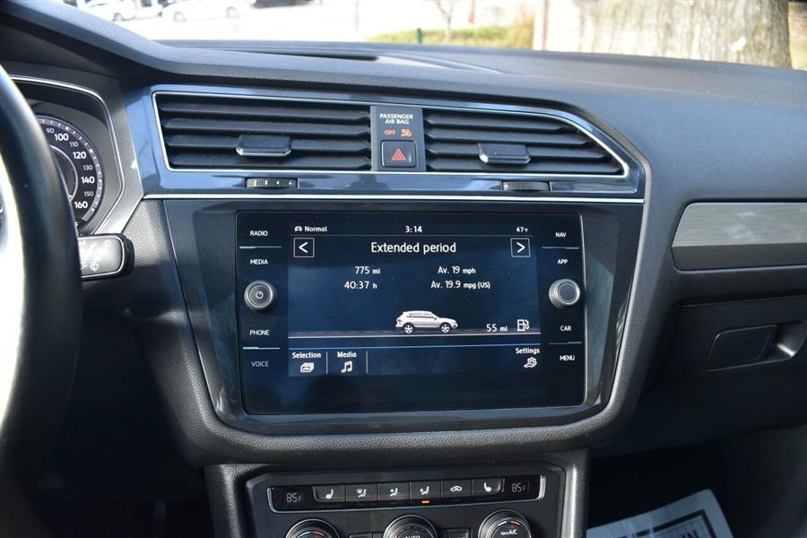 2019 Volkswagen Tiguan 2.0T SEL 4MOTION, available for sale in Great Neck, New York | Camy Cars. Great Neck, New York 2019 Volkswagen Tiguan 2.0T SEL 4MOTION, available for sale in Great Neck, New York | Camy Cars. Great Neck, New York