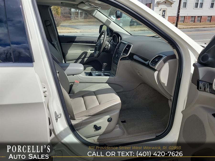 2011 Jeep Grand Cherokee 4WD 4dr Laredo, available for sale in West Warwick, Rhode Island | Porcelli's Auto Sales. West Warwick, Rhode Island 2011 Jeep Grand Cherokee 4WD 4dr Laredo, available for sale in West Warwick, Rhode Island | Porcelli's Auto Sales. West Warwick, Rhode Island