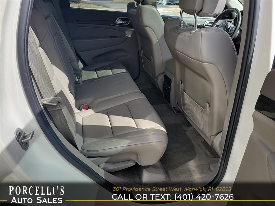 2011 Jeep Grand Cherokee 4WD 4dr Laredo, available for sale in West Warwick, Rhode Island | Porcelli's Auto Sales. West Warwick, Rhode Island 2011 Jeep Grand Cherokee 4WD 4dr Laredo, available for sale in West Warwick, Rhode Island | Porcelli's Auto Sales. West Warwick, Rhode Island