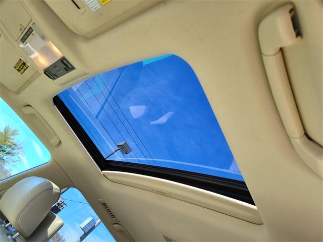 2013 Lexus Lx 570, available for sale in Stratford, Connecticut | Wiz Leasing Inc. Stratford, Connecticut 2013 Lexus Lx 570, available for sale in Stratford, Connecticut | Wiz Leasing Inc. Stratford, Connecticut