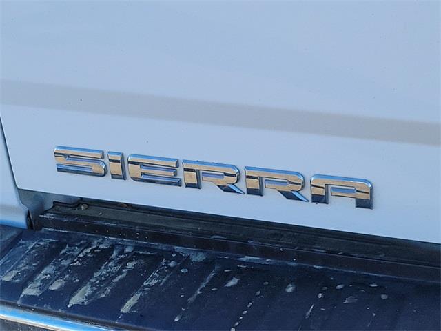 2014 GMC Sierra 1500 SLT, available for sale in Stratford, Connecticut | Wiz Leasing Inc. Stratford, Connecticut 2014 GMC Sierra 1500 SLT, available for sale in Stratford, Connecticut | Wiz Leasing Inc. Stratford, Connecticut