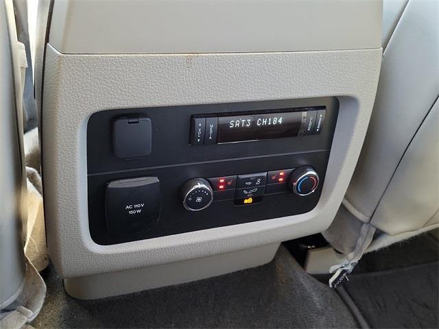 2016 Lincoln Navigator Select, available for sale in Stratford, Connecticut | Wiz Leasing Inc. Stratford, Connecticut 2016 Lincoln Navigator Select, available for sale in Stratford, Connecticut | Wiz Leasing Inc. Stratford, Connecticut