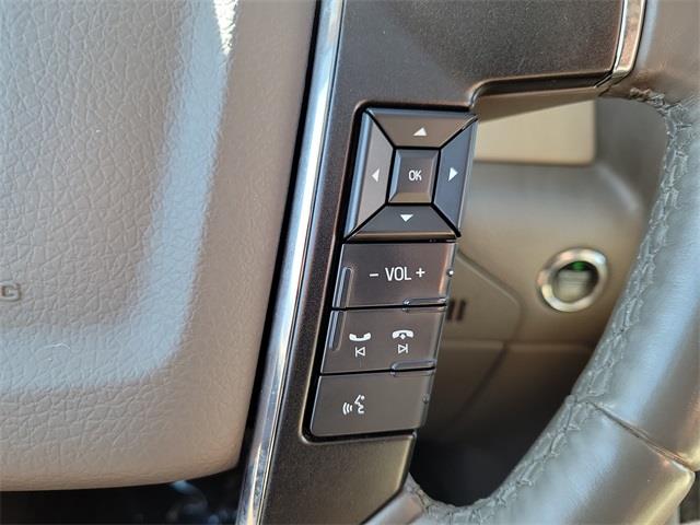 2016 Lincoln Navigator Select, available for sale in Stratford, Connecticut | Wiz Leasing Inc. Stratford, Connecticut 2016 Lincoln Navigator Select, available for sale in Stratford, Connecticut | Wiz Leasing Inc. Stratford, Connecticut