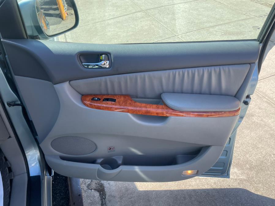 2008 Toyota Sienna XLE, available for sale in Jamaica, New York | Sylhet Motors Inc.. Jamaica, New York 2008 Toyota Sienna XLE, available for sale in Jamaica, New York | Sylhet Motors Inc.. Jamaica, New York
