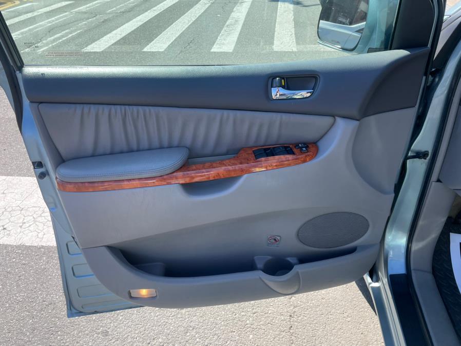 2008 Toyota Sienna XLE, available for sale in Jamaica, New York | Sylhet Motors Inc.. Jamaica, New York 2008 Toyota Sienna XLE, available for sale in Jamaica, New York | Sylhet Motors Inc.. Jamaica, New York