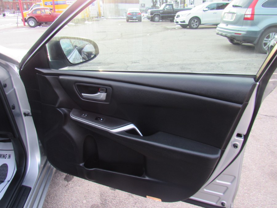 2015 Toyota Camry SE, available for sale in Worcester, Massachusetts | Hilario's Auto Sales Inc.. Worcester, Massachusetts 2015 Toyota Camry SE, available for sale in Worcester, Massachusetts | Hilario's Auto Sales Inc.. Worcester, Massachusetts