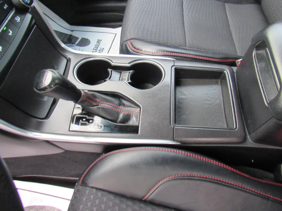 2015 Toyota Camry SE, available for sale in Worcester, Massachusetts | Hilario's Auto Sales Inc.. Worcester, Massachusetts 2015 Toyota Camry SE, available for sale in Worcester, Massachusetts | Hilario's Auto Sales Inc.. Worcester, Massachusetts