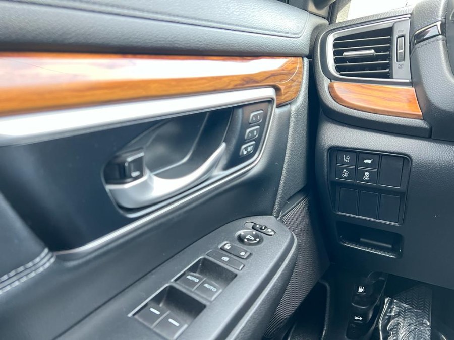 2019 Honda CR-V EX-L AWD, available for sale in Peabody, Massachusetts | New Star Motors. Peabody, Massachusetts 2019 Honda CR-V EX-L AWD, available for sale in Peabody, Massachusetts | New Star Motors. Peabody, Massachusetts
