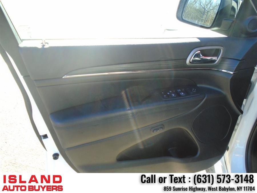 2020 Jeep Grand Cherokee Limited X 4x4 4dr SUV, available for sale in West Babylon, New York | Island Auto Buyers. West Babylon, New York 2020 Jeep Grand Cherokee Limited X 4x4 4dr SUV, available for sale in West Babylon, New York | Island Auto Buyers. West Babylon, New York