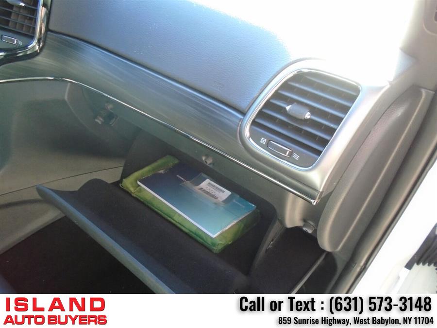 2020 Jeep Grand Cherokee Limited X 4x4 4dr SUV, available for sale in West Babylon, New York | Island Auto Buyers. West Babylon, New York 2020 Jeep Grand Cherokee Limited X 4x4 4dr SUV, available for sale in West Babylon, New York | Island Auto Buyers. West Babylon, New York