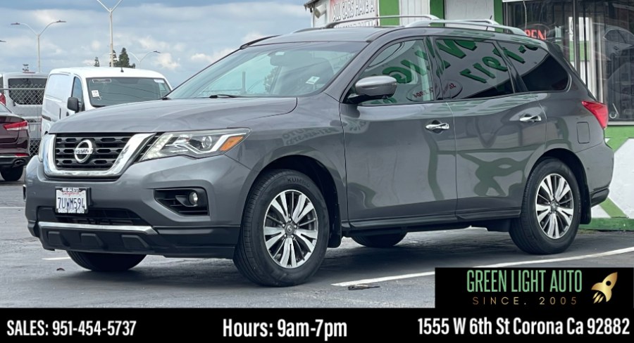 2017 Nissan Pathfinder FWD SV, available for sale in Corona, California | Green Light Auto. Corona, California 2017 Nissan Pathfinder FWD SV, available for sale in Corona, California | Green Light Auto. Corona, California