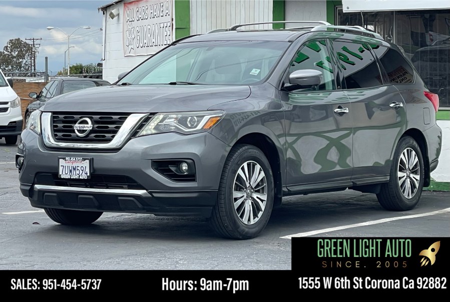 2017 Nissan Pathfinder FWD SV, available for sale in Corona, California | Green Light Auto. Corona, California 2017 Nissan Pathfinder FWD SV, available for sale in Corona, California | Green Light Auto. Corona, California