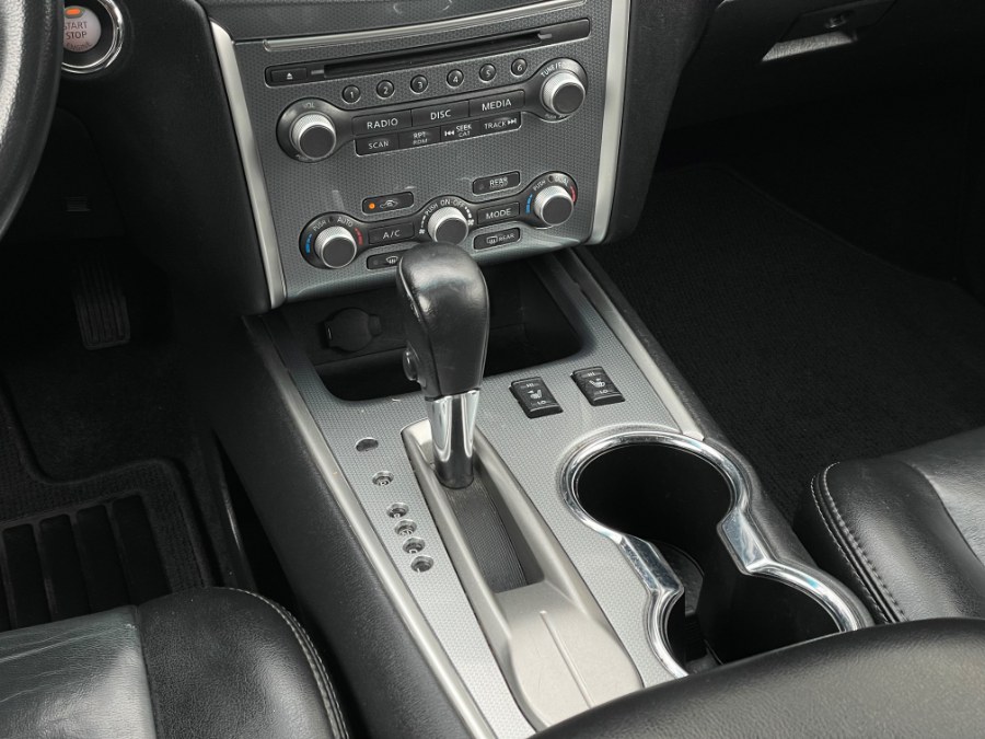 2017 Nissan Pathfinder FWD SV, available for sale in Corona, California | Green Light Auto. Corona, California 2017 Nissan Pathfinder FWD SV, available for sale in Corona, California | Green Light Auto. Corona, California