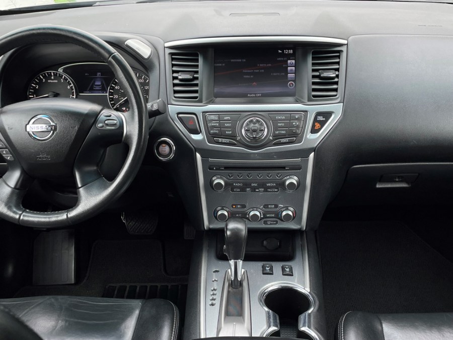 2017 Nissan Pathfinder FWD SV, available for sale in Corona, California | Green Light Auto. Corona, California 2017 Nissan Pathfinder FWD SV, available for sale in Corona, California | Green Light Auto. Corona, California