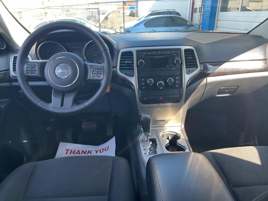 2013 Jeep Grand Cherokee 4WD 4dr Laredo, available for sale in Stamford, Connecticut | Harbor View Auto Sales LLC. Stamford, Connecticut 2013 Jeep Grand Cherokee 4WD 4dr Laredo, available for sale in Stamford, Connecticut | Harbor View Auto Sales LLC. Stamford, Connecticut