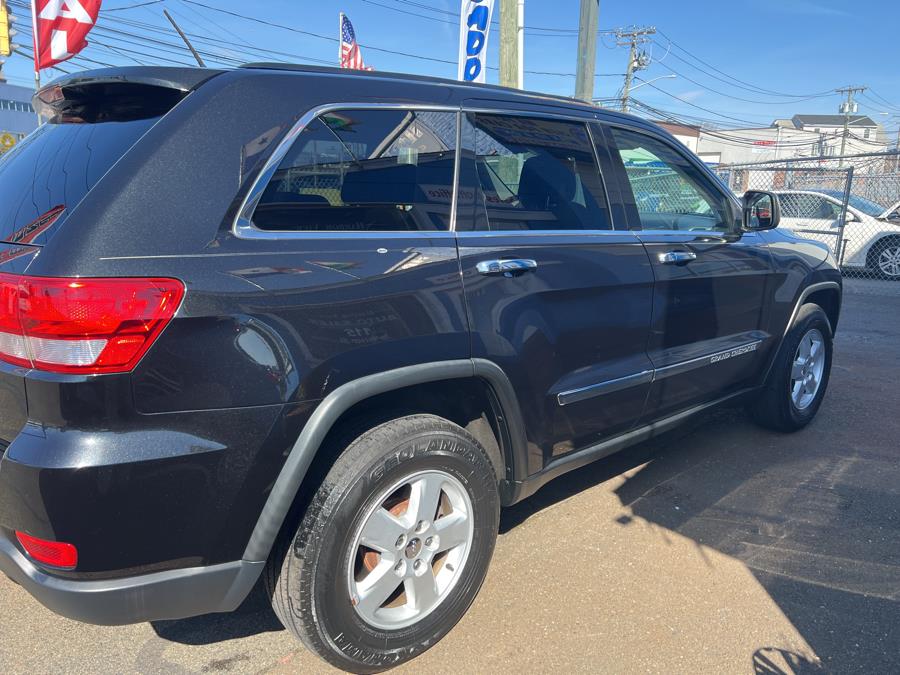 2013 Jeep Grand Cherokee 4WD 4dr Laredo, available for sale in Stamford, Connecticut | Harbor View Auto Sales LLC. Stamford, Connecticut 2013 Jeep Grand Cherokee 4WD 4dr Laredo, available for sale in Stamford, Connecticut | Harbor View Auto Sales LLC. Stamford, Connecticut