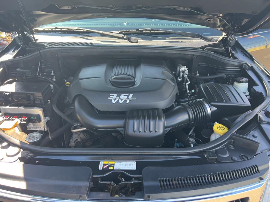 2013 Jeep Grand Cherokee 4WD 4dr Laredo, available for sale in Stamford, Connecticut | Harbor View Auto Sales LLC. Stamford, Connecticut 2013 Jeep Grand Cherokee 4WD 4dr Laredo, available for sale in Stamford, Connecticut | Harbor View Auto Sales LLC. Stamford, Connecticut