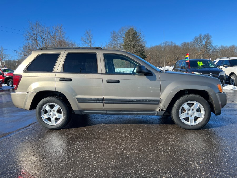 2006 Jeep Grand Cherokee 4dr Laredo 4WD, available for sale in Ortonville, Michigan | Marsh Auto Sales LLC. Ortonville, Michigan 2006 Jeep Grand Cherokee 4dr Laredo 4WD, available for sale in Ortonville, Michigan | Marsh Auto Sales LLC. Ortonville, Michigan