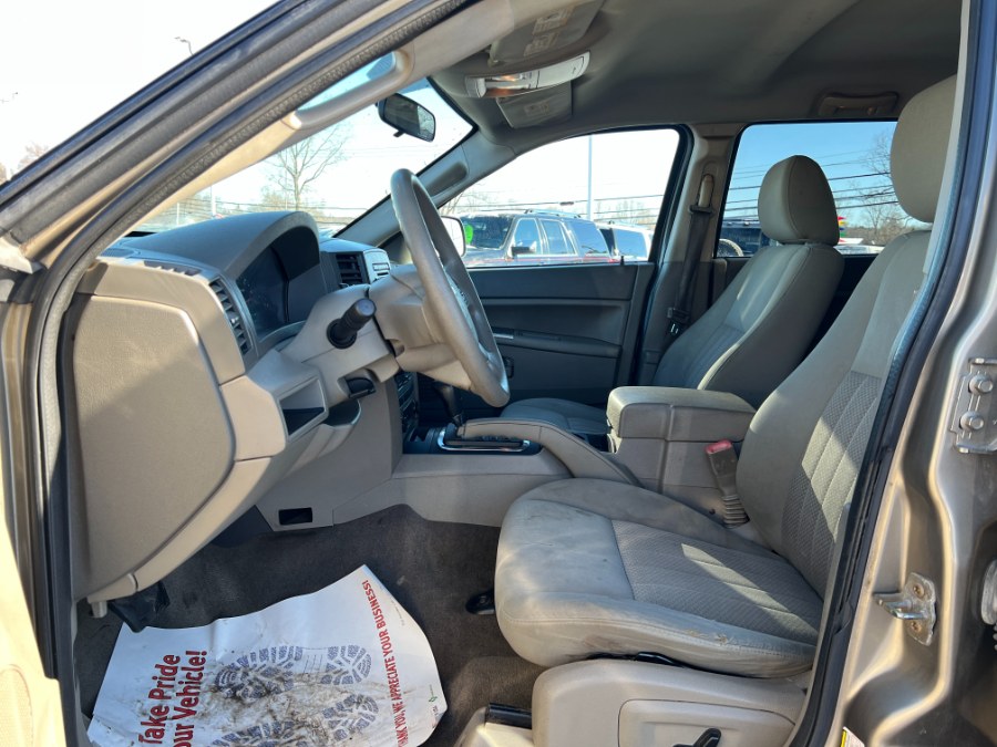 2006 Jeep Grand Cherokee 4dr Laredo 4WD, available for sale in Ortonville, Michigan | Marsh Auto Sales LLC. Ortonville, Michigan 2006 Jeep Grand Cherokee 4dr Laredo 4WD, available for sale in Ortonville, Michigan | Marsh Auto Sales LLC. Ortonville, Michigan