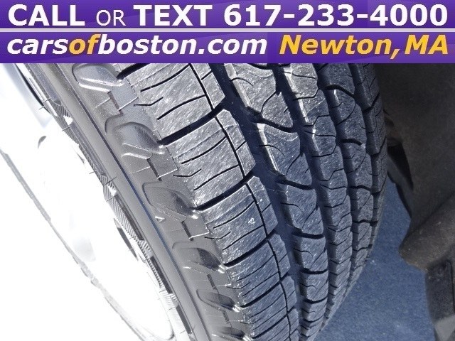 2012 Jeep Grand Cherokee 4WD 4dr Overland, available for sale in Newton, Massachusetts | Motorcars of Boston. Newton, Massachusetts 2012 Jeep Grand Cherokee 4WD 4dr Overland, available for sale in Newton, Massachusetts | Motorcars of Boston. Newton, Massachusetts