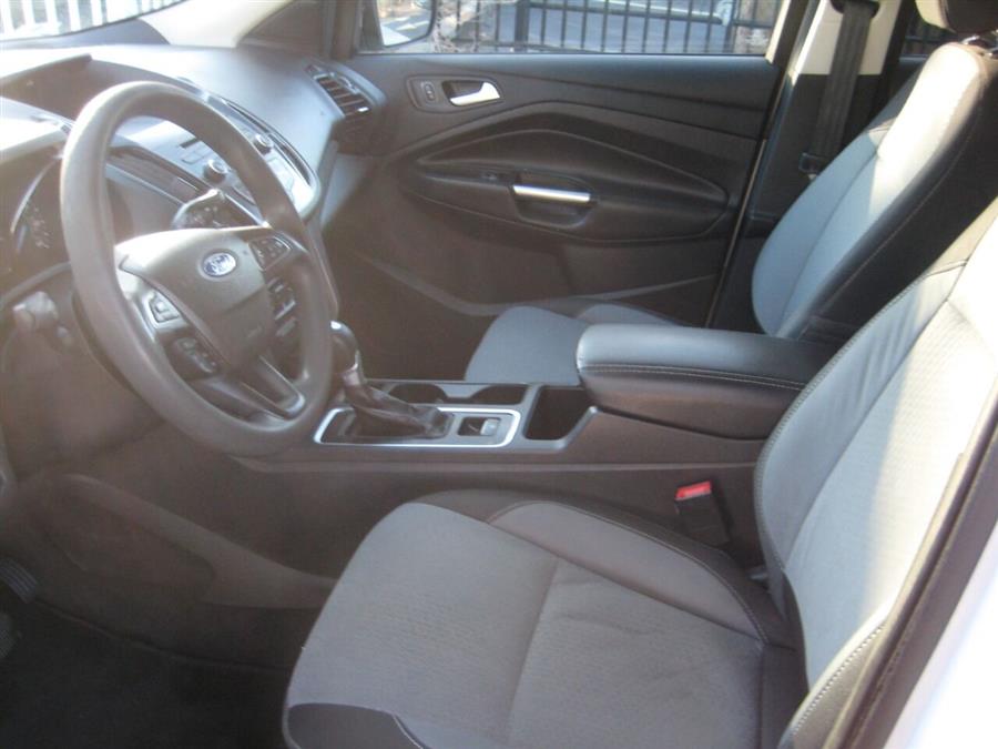 2017 Ford Escape SE AWD 4dr SUV, available for sale in Massapequa, New York | Rite Choice Auto Inc.. Massapequa, New York 2017 Ford Escape SE AWD 4dr SUV, available for sale in Massapequa, New York | Rite Choice Auto Inc.. Massapequa, New York