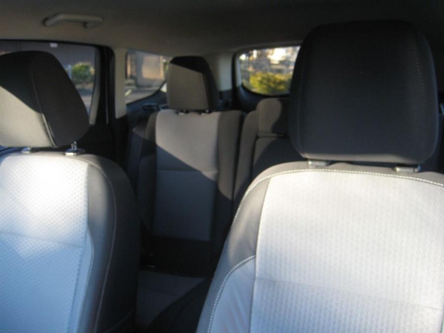 2017 Ford Escape SE AWD 4dr SUV, available for sale in Massapequa, New York | Rite Choice Auto Inc.. Massapequa, New York 2017 Ford Escape SE AWD 4dr SUV, available for sale in Massapequa, New York | Rite Choice Auto Inc.. Massapequa, New York