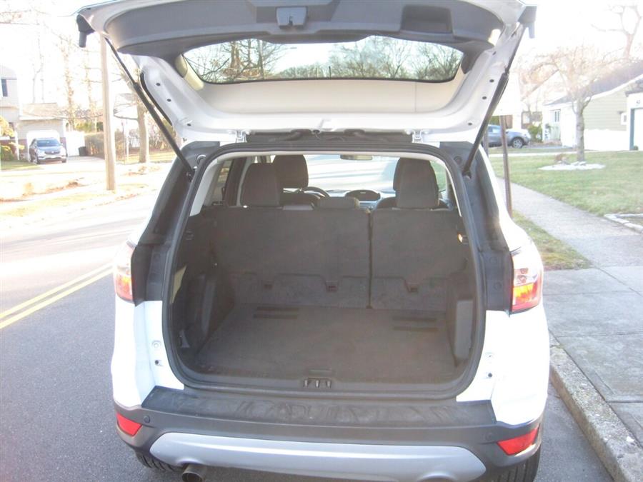 2017 Ford Escape SE AWD 4dr SUV, available for sale in Massapequa, New York | Rite Choice Auto Inc.. Massapequa, New York 2017 Ford Escape SE AWD 4dr SUV, available for sale in Massapequa, New York | Rite Choice Auto Inc.. Massapequa, New York