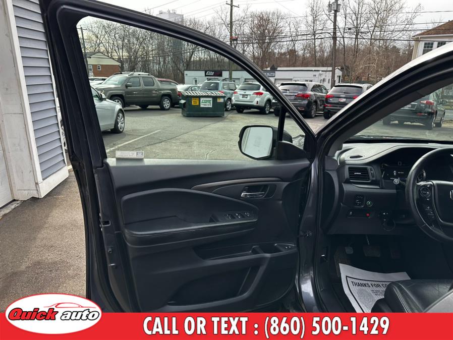 2017 Honda Pilot EX-L AWD, available for sale in Bristol, Connecticut | Quick Auto LLC. Bristol, Connecticut 2017 Honda Pilot EX-L AWD, available for sale in Bristol, Connecticut | Quick Auto LLC. Bristol, Connecticut