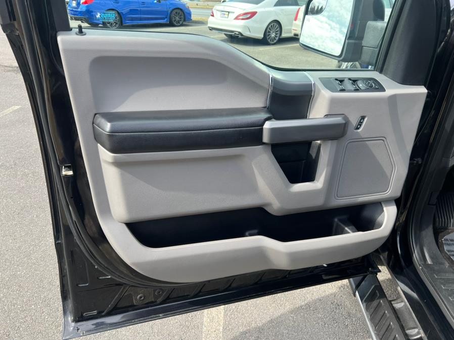 2017 Ford F-150 XLT 4WD SuperCrew 5.5'' Box, available for sale in Berlin, Connecticut | Tru Auto Mall. Berlin, Connecticut 2017 Ford F-150 XLT 4WD SuperCrew 5.5'' Box, available for sale in Berlin, Connecticut | Tru Auto Mall. Berlin, Connecticut