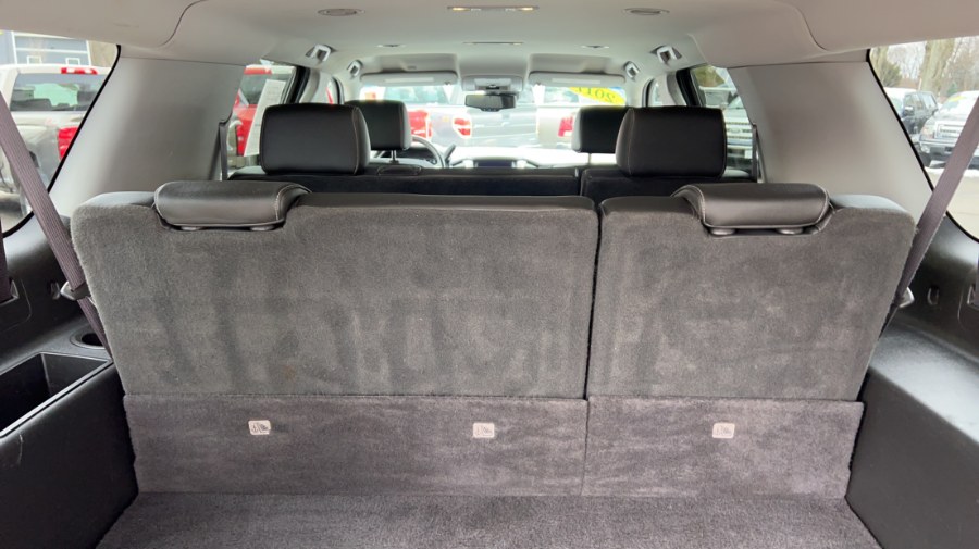 2017 GMC Yukon XL 4WD 4dr SLT, available for sale in Waterbury, Connecticut | West End Automotive Center. Waterbury, Connecticut 2017 GMC Yukon XL 4WD 4dr SLT, available for sale in Waterbury, Connecticut | West End Automotive Center. Waterbury, Connecticut
