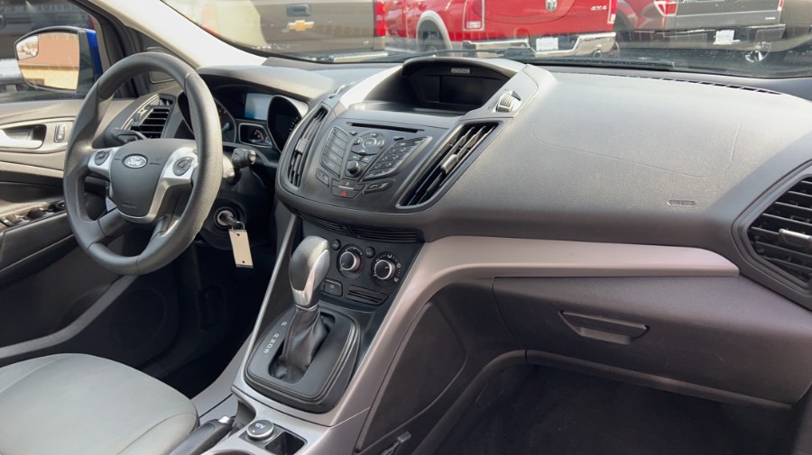 2016 Ford Escape 4WD 4dr SE, available for sale in Waterbury, Connecticut | West End Automotive Center. Waterbury, Connecticut 2016 Ford Escape 4WD 4dr SE, available for sale in Waterbury, Connecticut | West End Automotive Center. Waterbury, Connecticut