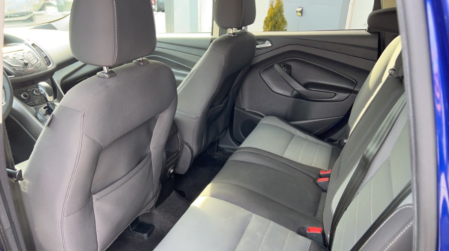 2016 Ford Escape 4WD 4dr SE, available for sale in Waterbury, Connecticut | West End Automotive Center. Waterbury, Connecticut 2016 Ford Escape 4WD 4dr SE, available for sale in Waterbury, Connecticut | West End Automotive Center. Waterbury, Connecticut