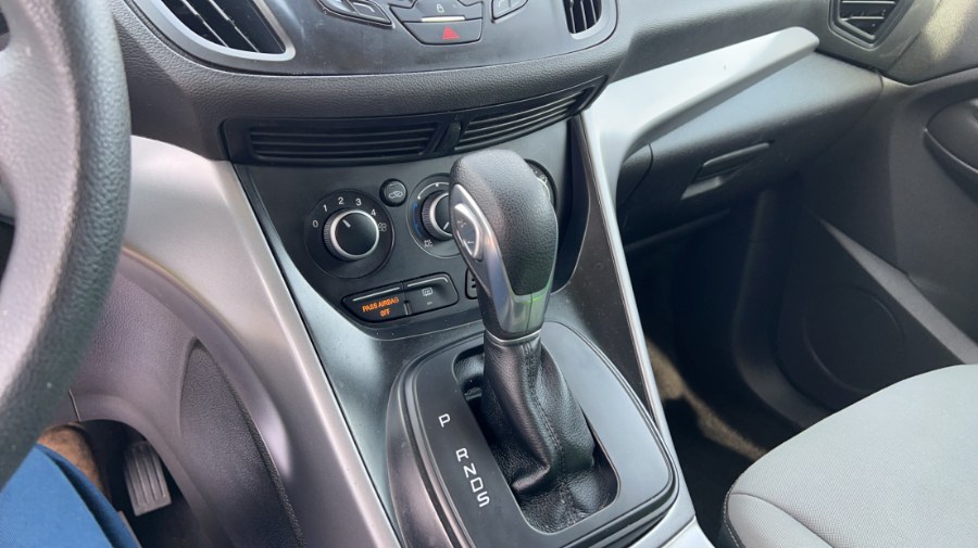 2016 Ford Escape 4WD 4dr SE, available for sale in Waterbury, Connecticut | West End Automotive Center. Waterbury, Connecticut 2016 Ford Escape 4WD 4dr SE, available for sale in Waterbury, Connecticut | West End Automotive Center. Waterbury, Connecticut
