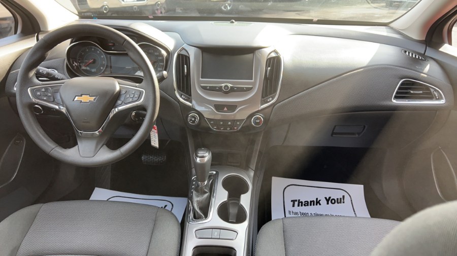 2016 Chevrolet Cruze 4dr Sdn Auto LT, available for sale in Waterbury, Connecticut | West End Automotive Center. Waterbury, Connecticut 2016 Chevrolet Cruze 4dr Sdn Auto LT, available for sale in Waterbury, Connecticut | West End Automotive Center. Waterbury, Connecticut