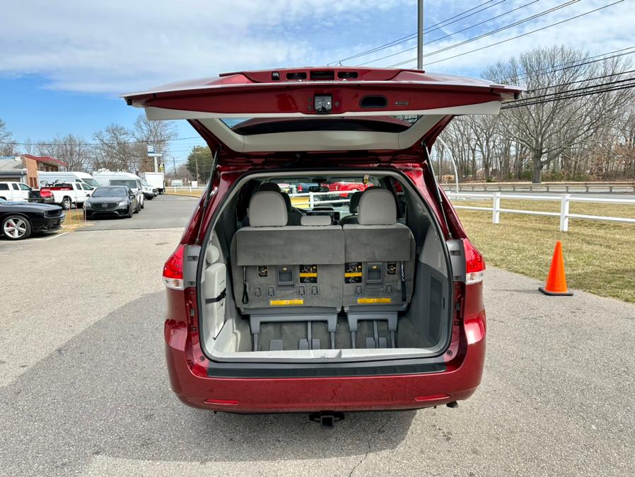 2012 Toyota Sienna 5dr 7-Pass Van V6 LE FWD (Natl), available for sale in South Windsor, Connecticut | Mike And Tony Auto Sales, Inc. South Windsor, Connecticut 2012 Toyota Sienna 5dr 7-Pass Van V6 LE FWD (Natl), available for sale in South Windsor, Connecticut | Mike And Tony Auto Sales, Inc. South Windsor, Connecticut