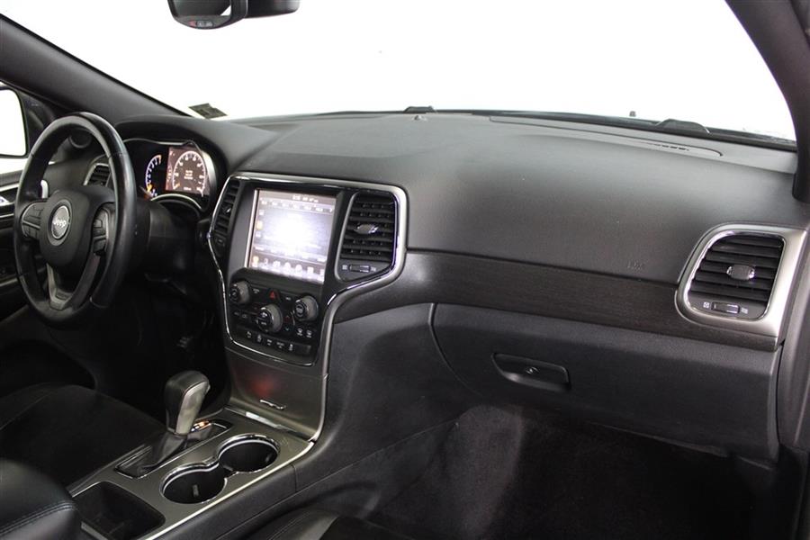 2017 Jeep Grand Cherokee LAREDO, available for sale in Paterson, New Jersey | Fast Track Motors. Paterson, New Jersey 2017 Jeep Grand Cherokee LAREDO, available for sale in Paterson, New Jersey | Fast Track Motors. Paterson, New Jersey