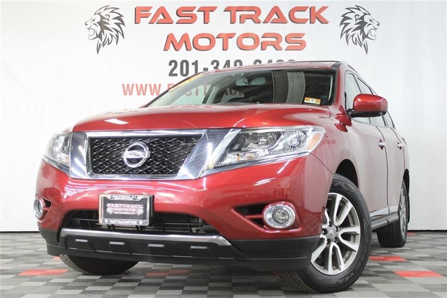 2015 Nissan Pathfinder SL, available for sale in Paterson, New Jersey | Fast Track Motors. Paterson, New Jersey