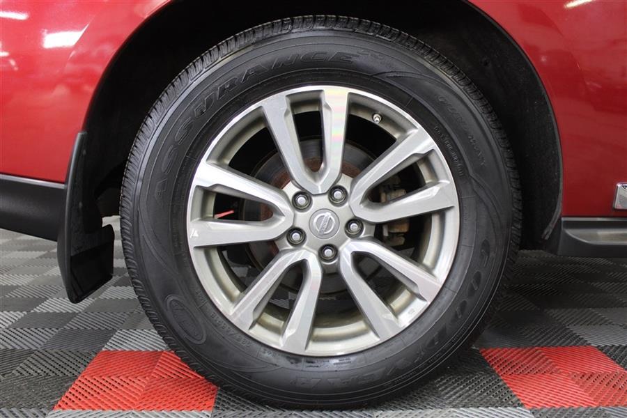 2015 Nissan Pathfinder SL, available for sale in Paterson, New Jersey | Fast Track Motors. Paterson, New Jersey 2015 Nissan Pathfinder SL, available for sale in Paterson, New Jersey | Fast Track Motors. Paterson, New Jersey