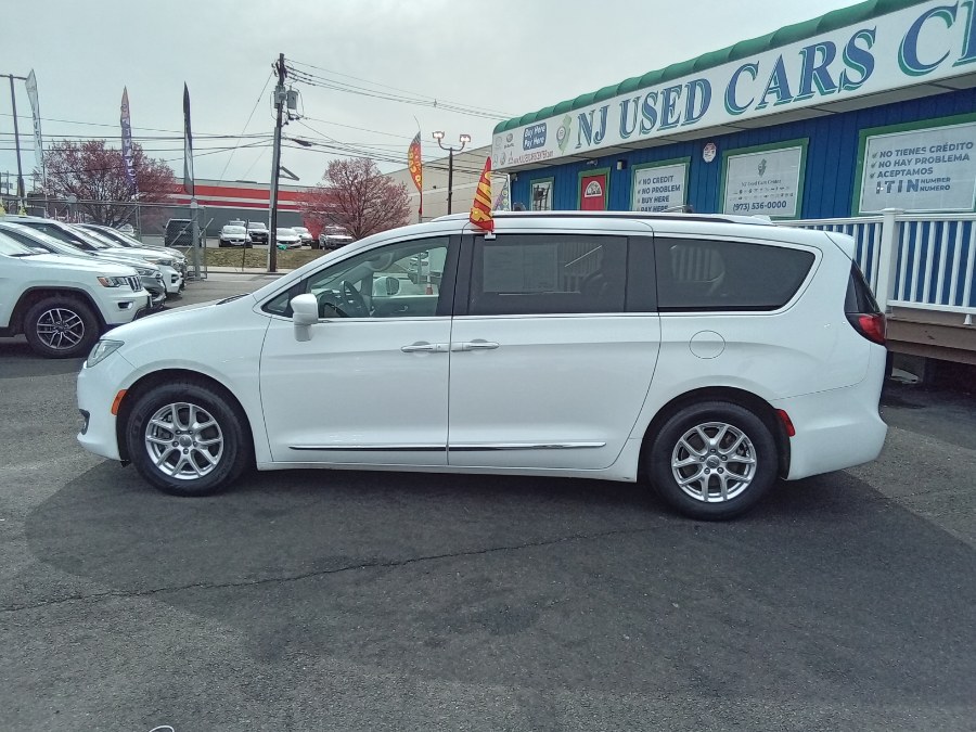 2020 Chrysler Pacifica Touring L FWD, available for sale in Irvington, New Jersey | NJ Used Cars Center. Irvington, New Jersey 2020 Chrysler Pacifica Touring L FWD, available for sale in Irvington, New Jersey | NJ Used Cars Center. Irvington, New Jersey