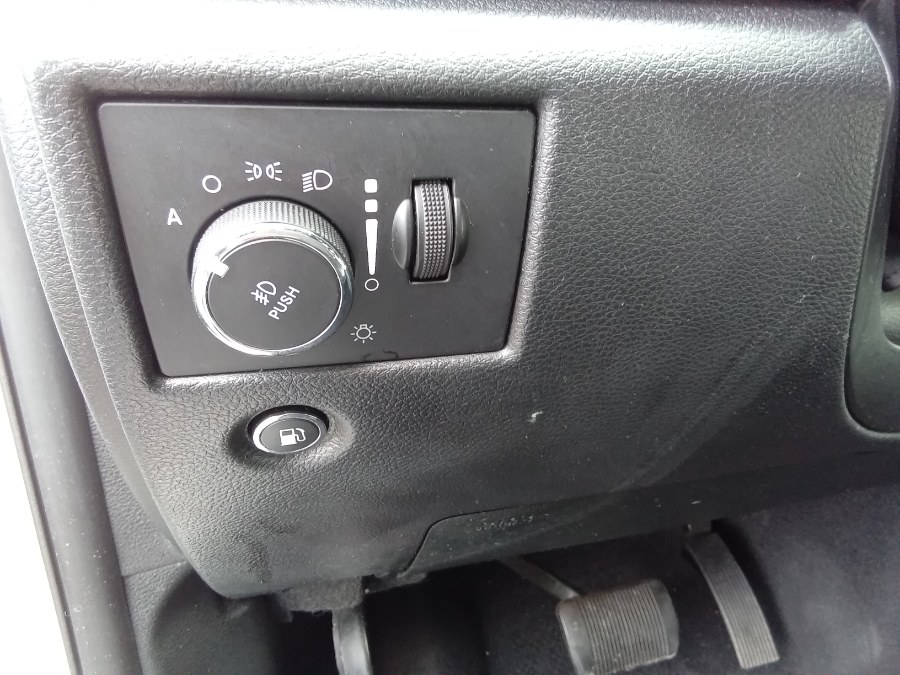 2020 Jeep Grand Cherokee Limited 4x4, available for sale in Irvington, New Jersey | NJ Used Cars Center. Irvington, New Jersey 2020 Jeep Grand Cherokee Limited 4x4, available for sale in Irvington, New Jersey | NJ Used Cars Center. Irvington, New Jersey